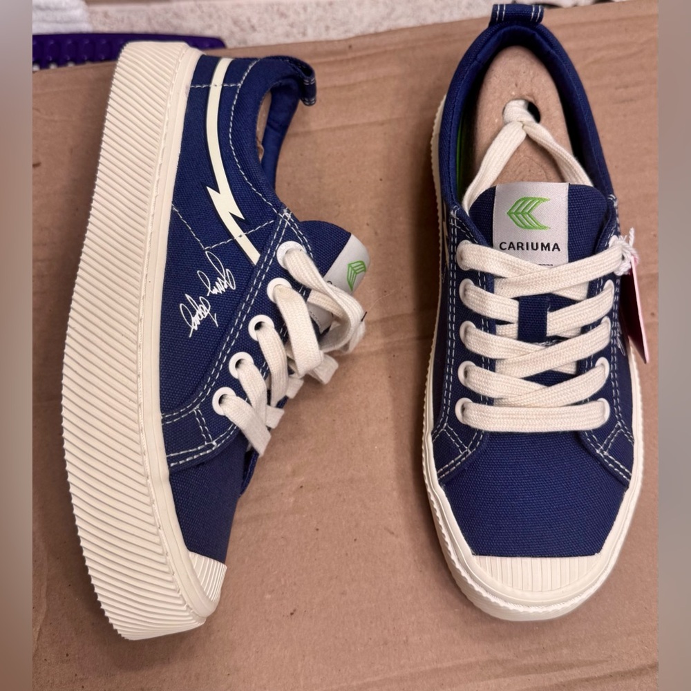 Cariuma Navy Canvas Sneakers with Cream Accents